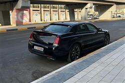 کرایسلەر 300